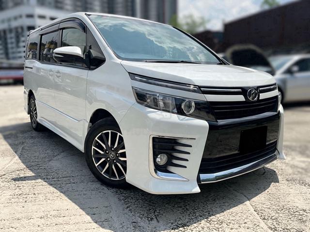 2014 Toyota VOXY 2,0 KIRAMEKI 2 (A) Full Loan - 2