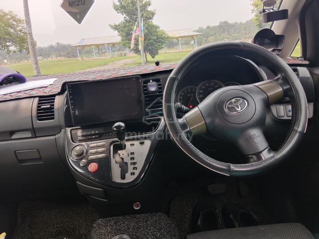 2005 Toyota WISH 1.8 TYPE E (A) - 4