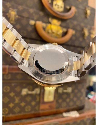 Carousel Image