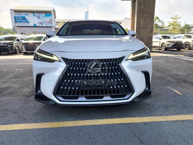 2023 Lexus NX250 2.5 VL Sunroof HUD Black Leather - 2