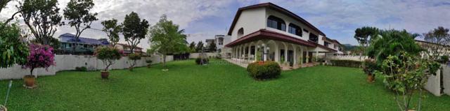 Below market Price - Bungalow at Cangkat Minden Penang 1