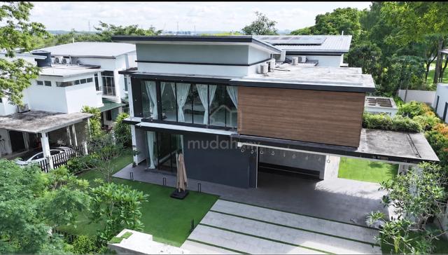Setia tropika Double Storey Bungalow Prime Location High End 1