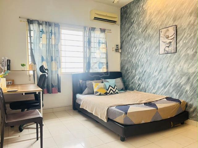 Medium Room at Suriamas Condominium Zero deposit Fully Furnish 1