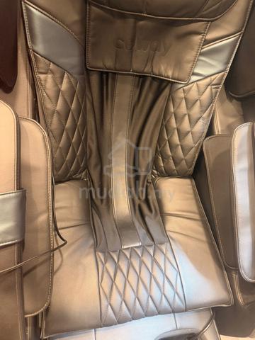 New Used Massage Chair - photo 4 of 6