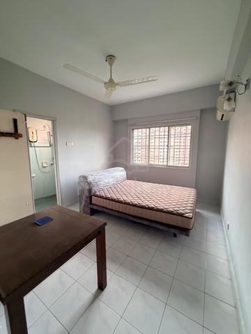 Taman Anggerik Villa 1