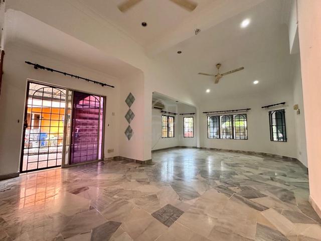 Seksyen 28, Taman Alam Megah, Shah Alam, Corner lot, big land size 1