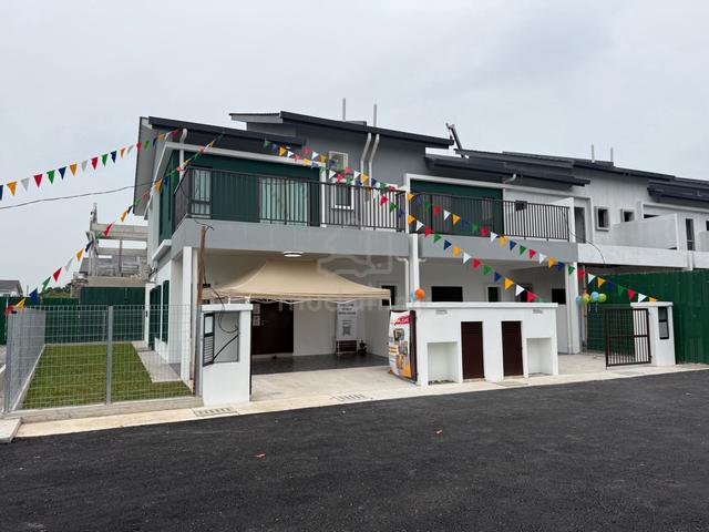 2STRY TERES NEXT TO KEMUNING SHAH ALAM RIMBAYU 2100 SQFT BaLCONY BESAR 1