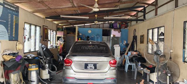 Shop Building with Land at Kuang Sg Buloh 1
