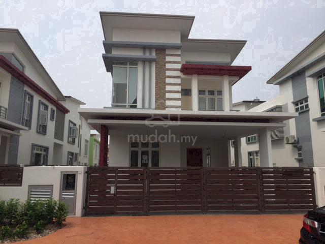 2 storey Bungalow Link for rent at Bandar Setia alam 1