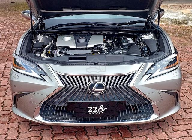 2019 Lexus ES250 LUXURY 2.5L (A) - 4