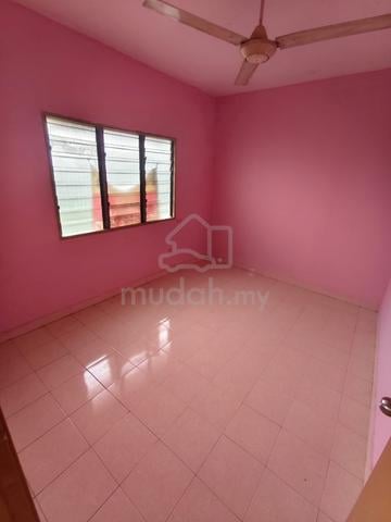Flat PKNS Seksyen 18 Shah Alam 1