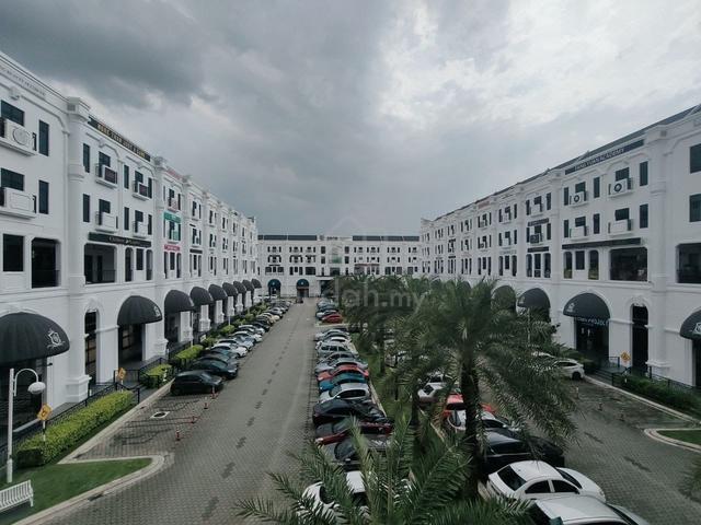 Shoplot / ECO PALLADIUM / PRIME G/F / CORNER/ Main road/ Rm10k/ jb 1