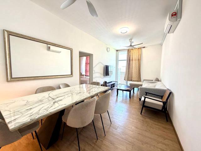 LakeFront Residence 1