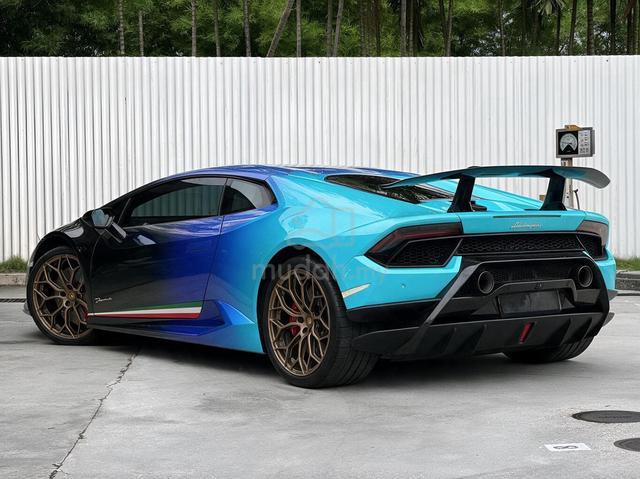 2018 Lamborghini Huracan Performante LP640-4 - 2