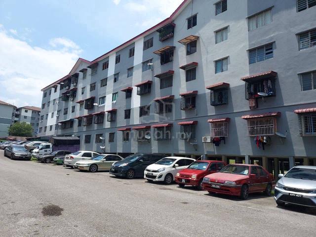 Teratai Apartment (Taman Bunga Raya) 1