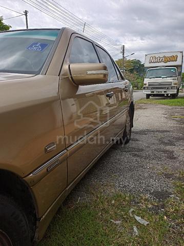2000 Mercedes Benz C-CLASS 2.0 200 ELEGANCE (CKD) - 3