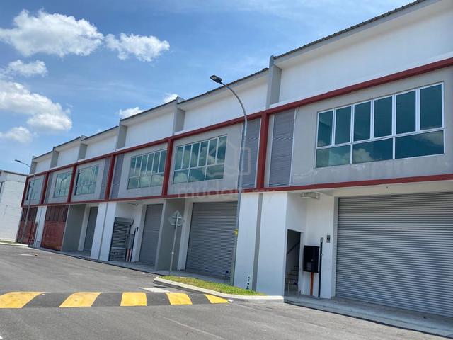 1.5 storey Factory Taman Anugerah Suria Rawang 1