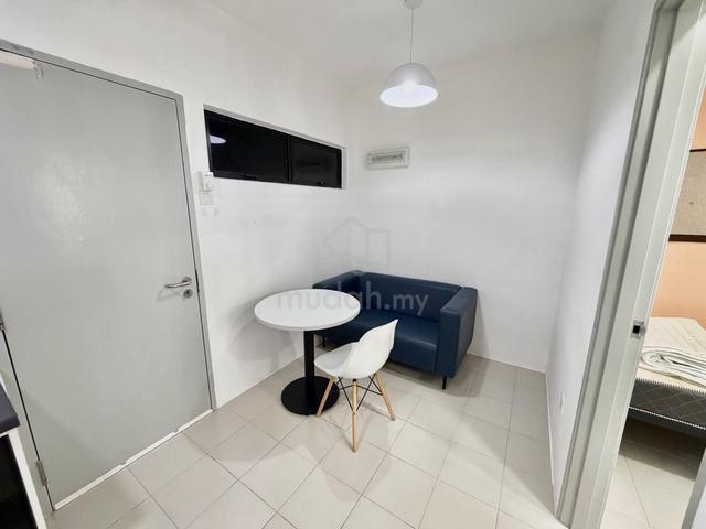 Uni Suites 1