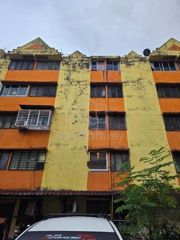 Taman Pinggiran Batu Caves Flat 1