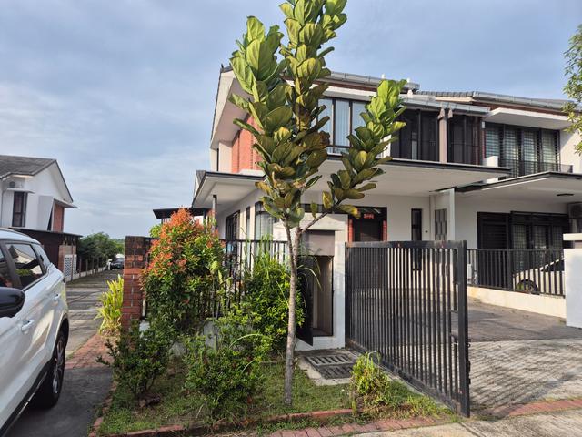 Elmina Valley 1 Corner End Lot Freehold Renovated 1