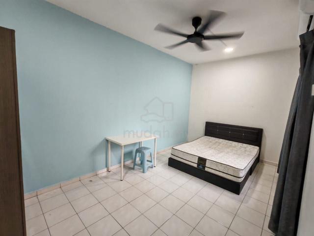 PERMAS JAYA ROOM FOR RENt β¨ 1