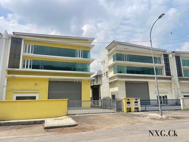 Taman Perindustrian Bandar Sultan Suleiman 2.5-Storey Semi D Factory 1