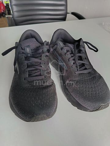 Running Shoe for Sale (Brooks Ghost 16) - photo 3 of 4