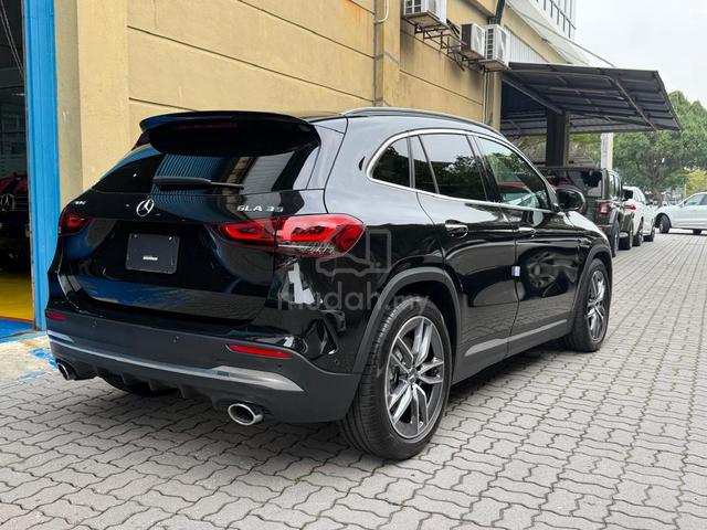 2023 Mercedes Benz GLA35 2.0T AMG 4MATIC Full Spec - 2