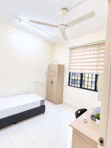 premium quality middle room for female only, walk to sunway geo,sunMed 1