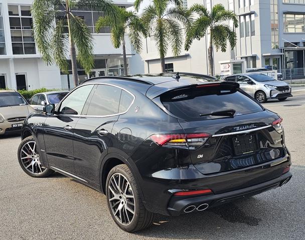 Maserati LEVANTE 3.0 S GRANSPORT PORVIDE WARRANTY - 2