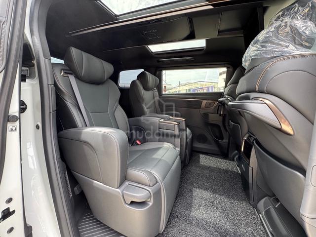 2025 Toyota ALPHARD 2.5 Z FULL SPEC LOW MILEAGE - 4