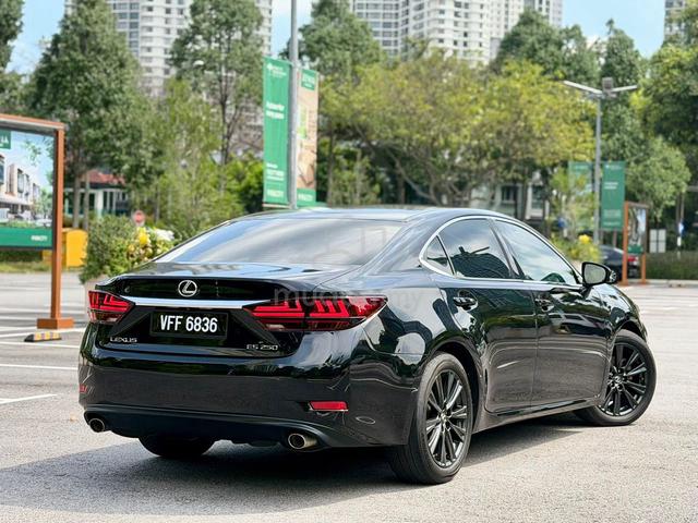 ON THE ROAD 2014 Lexus ES250 2.5 LUXURY (A) - 4