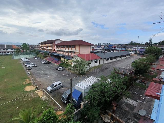 Flat Taman Ungku Tun Aminah 1