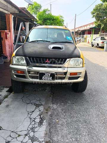 2001 Mitsubishi STORM 2.5 GLS (A) - 1