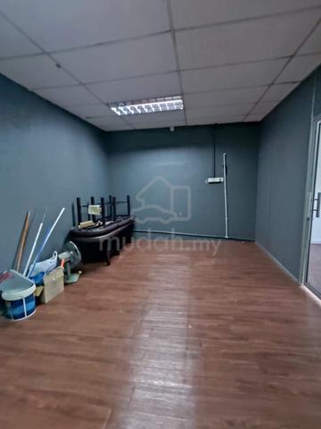 Taiping Town Roadside Renovated 1st floor shop For Rent 2