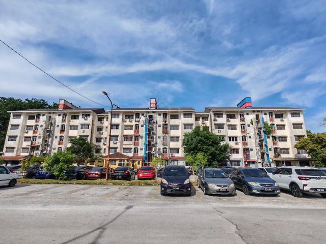 Flat PKNS Seksyen 24 Shah Alam 1