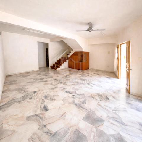 Bandar Bukit Puchong Utama 20X70 Kitchen Extended Nr Garden Well Kept 1