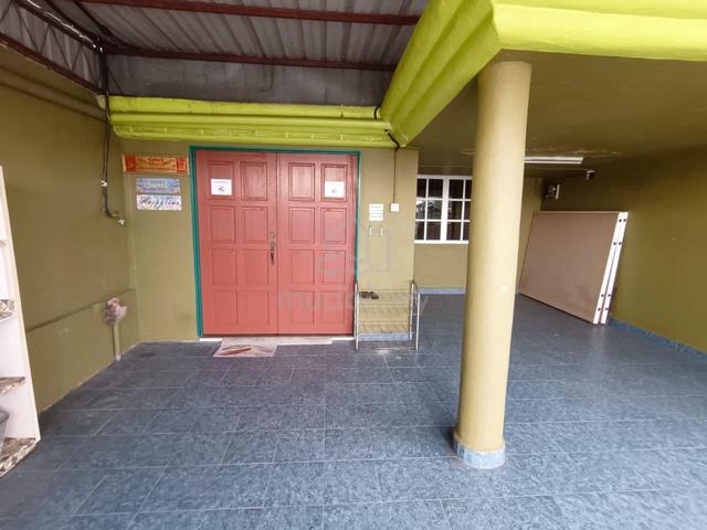 Open Facing Teres Setingkat Taman Sejati Indah 1