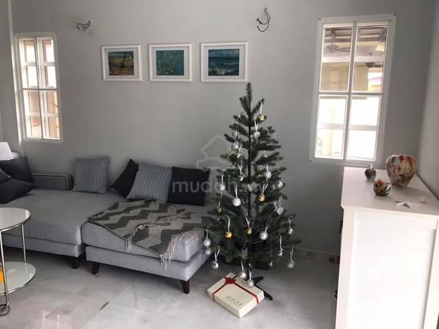 Bungalow at Bukit Serdang for Rent 1