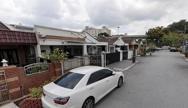 Non Bumi Lot | Reno | Walk to MRT | Single Storey @ Serdang Raya 1