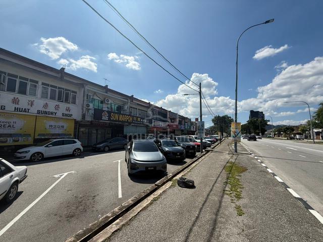 Ipoh Garden Double Storey Intermediate Shoplot Upstairs For Rent Ipoh 1