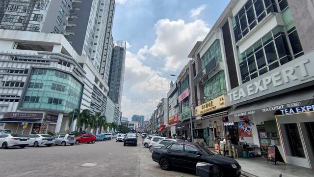 Austin Height Mount Austin 3 Storey Shoplot Tenanted Roi 4.2% 1
