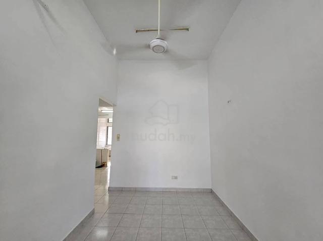 Bandar Bukit Raja Klang 20'x70' Jalan Makyong 1 Sty House 1