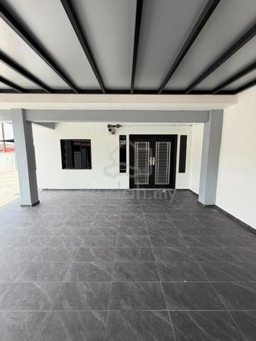 Sri pulai , single storey corner, fully renovation, full loan. 1