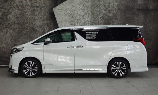 2022 Toyota ALPHARD 2.5 SC SR JBL BODYKIT UNREG - 3