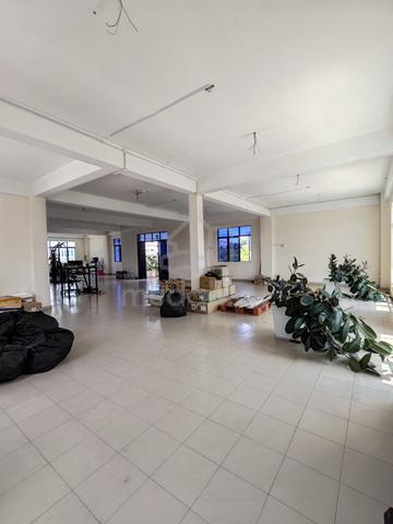 Mainroad frontage Detached Commercial building at Ujong Pasir for Rent 1