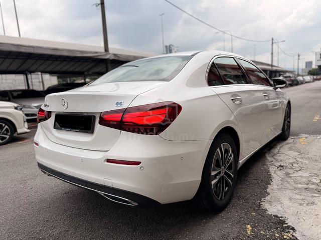 2023 Mercedes-Benz A200 Sedan Facelift W warranty - 2