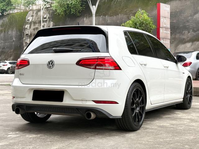 2017 Volkswagen GOLF 2.0 GTi (A) - 3