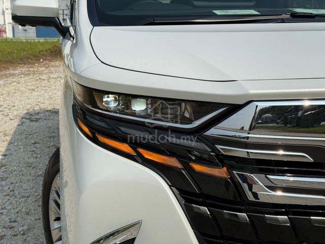 2025 TOYOTA Alphard Z ✨ 6888 KM ONLY GRADE 5✨ - 3