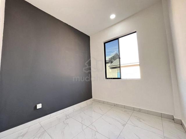 Flat Taman Pelangi Indah 5